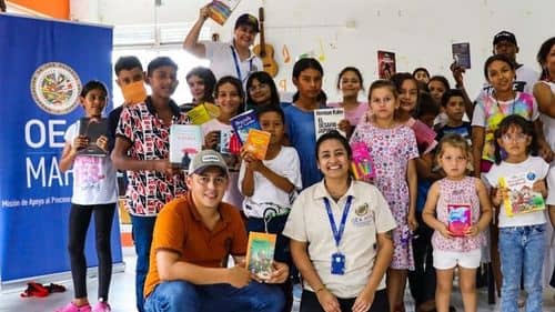 MAPP/OEA celebra 20 años en Colombia con la campaña "Donar un Libro es un Hecho de Paz"