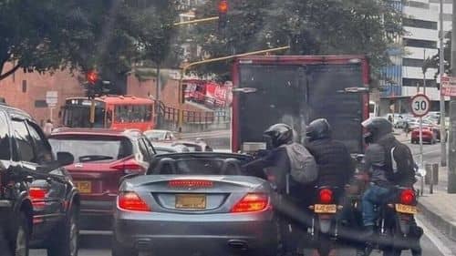 ¿Quién es el dueño del Mercedes al que robaron en el norte de Bogotá?