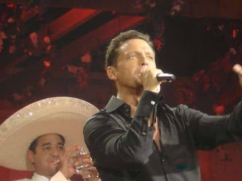 Alerta de fraude: Boletos VIP falsos para conciertos de Luis Miguel