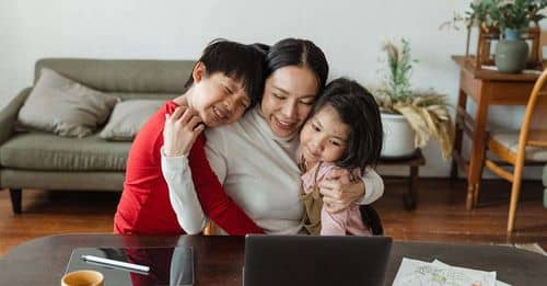 Atención a madres trabajadoras: Inicia dispersión de apoyo para el bienestar de sus hijos