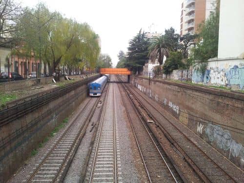 Avanzan obras para eliminar pasos a nivel en Villa Luro y Caballito