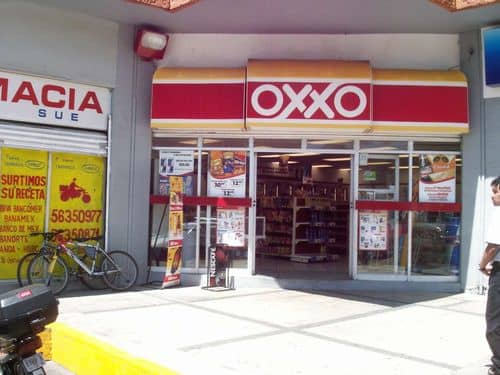 Cecilia Gabriela denuncia cobros excesivos en OXXO por su "apariencia de turista"