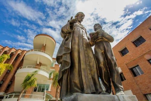 Celebración del Día del Maestro en México: Reconocimiento a la labor docente