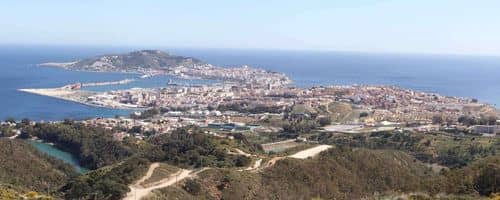 Ceuta: Multitudinario despliegue policial marroquí frustra un salto masivo a la valla