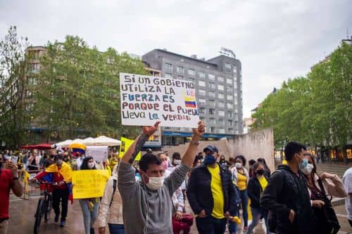 Colombia: Multitudinarias marchas en apoyo al gobierno de Petro