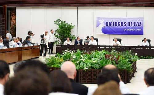 Congresista José Jaime Uscátegui es inadmitido en Venezuela para observar diálogos de paz