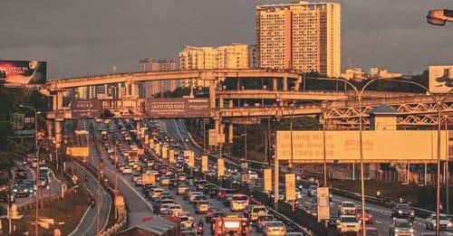 Continúa bloqueo en av. circunvalar con calle 26 C en Cali