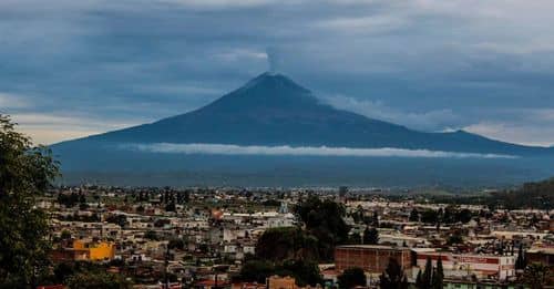 Continúa la actividad del Volcán Popocatépetl, con nula visibilidad y riesgo para la población