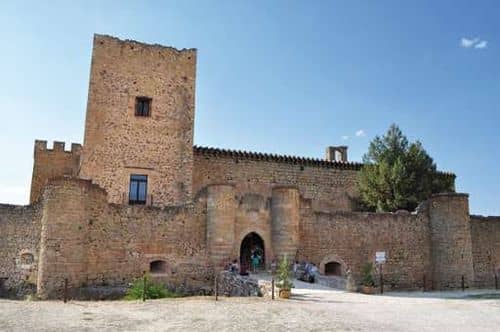 El castillo de Pedraza, ahora propiedad de famosos: Un nuevo destino turístico en ciernes