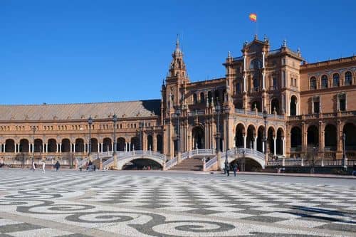 El Icónica Sevilla Fest, en peligro: ¿Seguirá celebrándose en la Plaza de España?