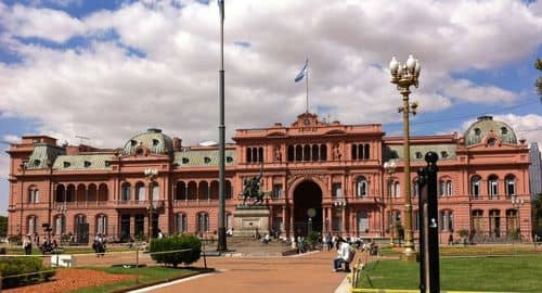 El Senado argentino ultima los detalles para votar la ley Bases