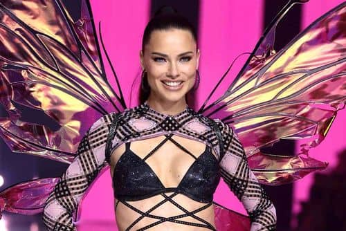 El Victoria's Secret Fashion Show 2024: Un desfile de ángeles icónicos y nuevas promesas