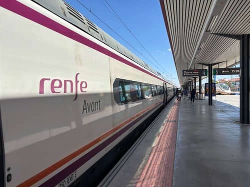 España critica a Francia por los retrasos en la llegada de Renfe a París