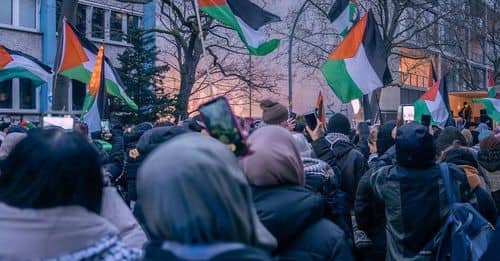 Estudiantes madrileños acampan en Ciudad Universitaria contra la ofensiva de Israel en Gaza