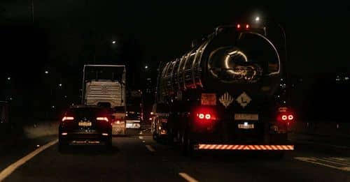 Falla en la Autopista La Plata-Buenos Aires Provoca Reventones de Neumáticos