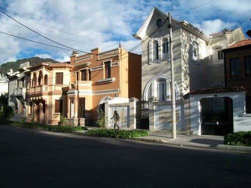 Horror en Teusaquillo: Encuentran cadáver en una lona abandonada