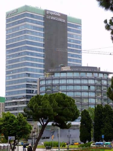 Incendio en la Torre Barcelona: Sin víctimas, pero con importantes daños