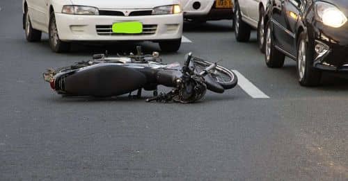 Irresponsabilidad en las vías: Caravana de motociclistas causa trágico accidente