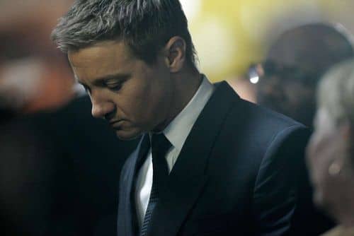 Jeremy Renner: Revelan que estuvo clínicamente muerto tras grave accidente