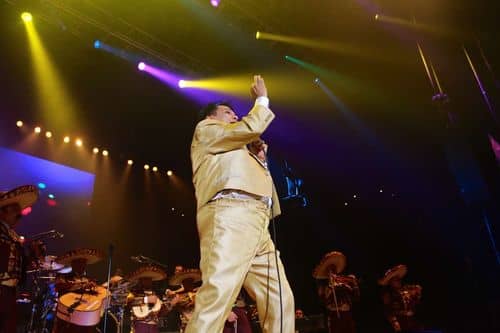 La Cineteca Nacional se llena para el concierto de Juan Gabriel, 8 años después de su muerte