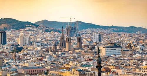 La Sagrada Familia alcanza un hito histórico: su torre más alta estará lista en 2025