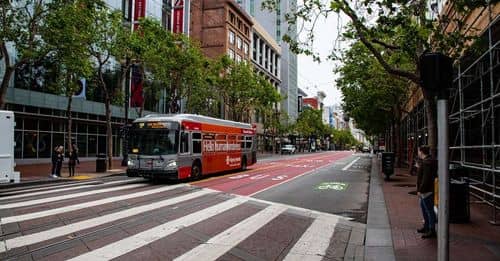 La UTA levantó el paro de colectivos, pero persiste la amenaza en San Juan