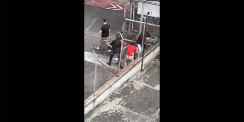 Video | Sevicia en Medellín: Linchan habitante de calle por robarse un pan