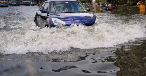 Lluvias torrenciales y desbordamientos de ríos azotan Andalucía y el centro de España