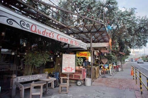 Lucha por su vida bailarina quemada en Andrés Carne de Res