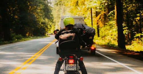 Mortal accidente en Meta: motociclista pierde la vida al impactar contra camión