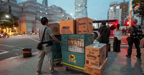 Multas por cajas de cartón en Madrid: Ayuntamiento mantiene sanciones pese a sentencias en contra