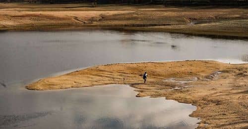 Nuevas medidas de racionamiento de agua en Bogotá por crítica situación de embalses