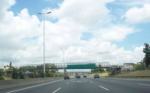 Panamericana y Acceso Oeste: aumentan los peajes hasta un 300%