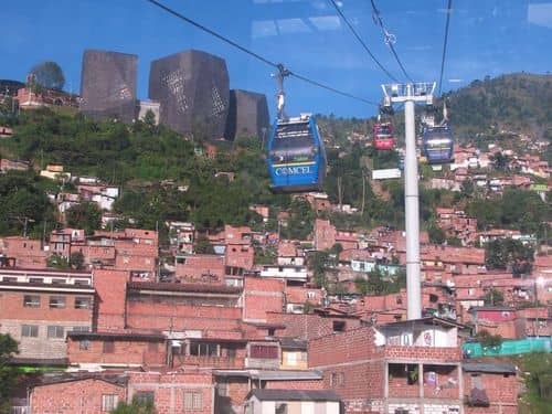 Tragedia en Medellín: Colapsa cabina del Metrocable, dejando un fallecido y heridos