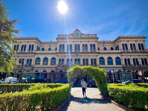 Tren de la línea Mitre descarrila y choca en Palermo: al menos 30 heridos