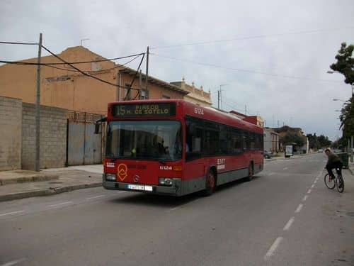 Un bebé nace en un autobús de la EMT de Valencia gracias a la colaboración del conductor