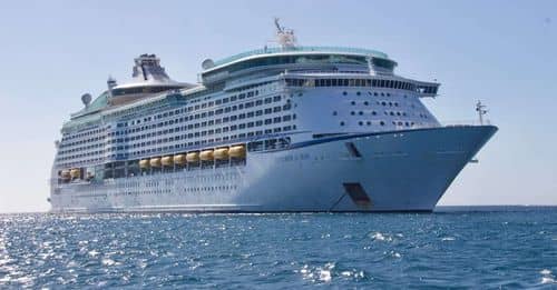 Un crucero de lujo rescata a 68 migrantes y cinco cadáveres en aguas cercanas a Tenerife