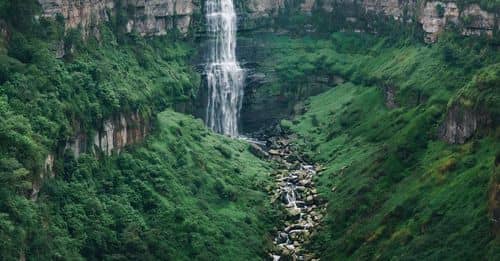 Un muerto y un herido en accidente en el Salto del Tequendama