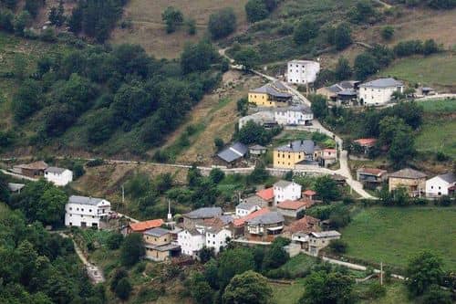 Un trabajador fallece en una explosión en una pirotecnia en Asturias