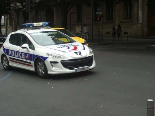 Violenta agresión: encargado de edificio es golpeado tras intervenir en accidente de colectivo