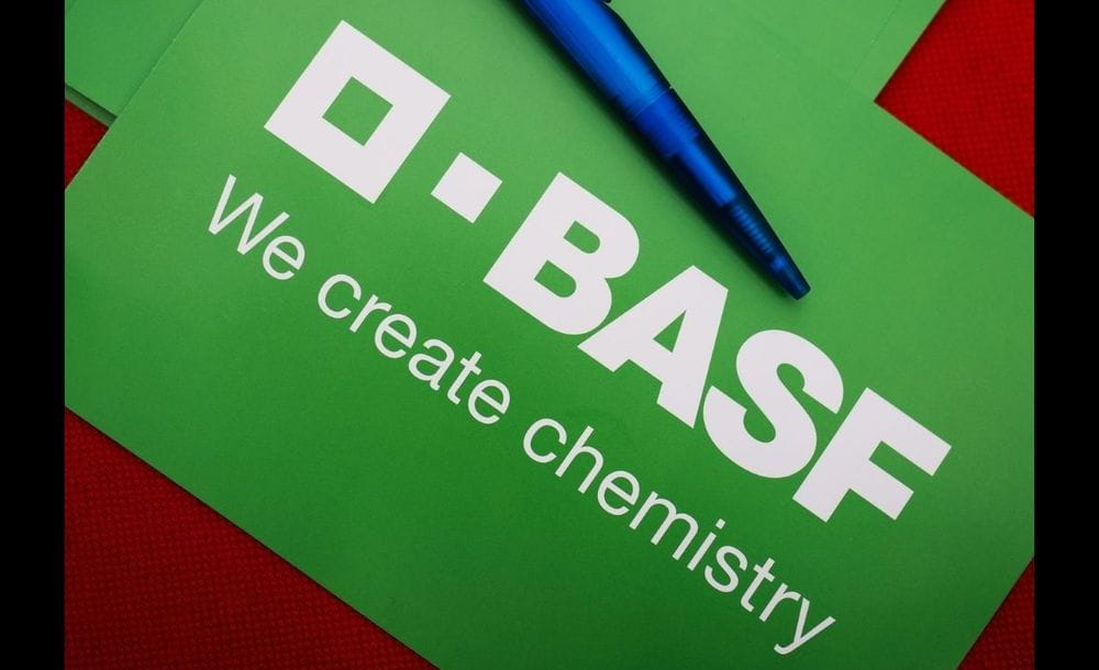 BASF anuncia recorte de costos de 1.000 millones de euros ¿Habrán despidos en España?