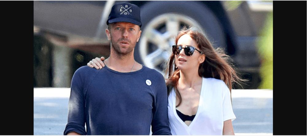 Chris Martin y Dakota Johnson