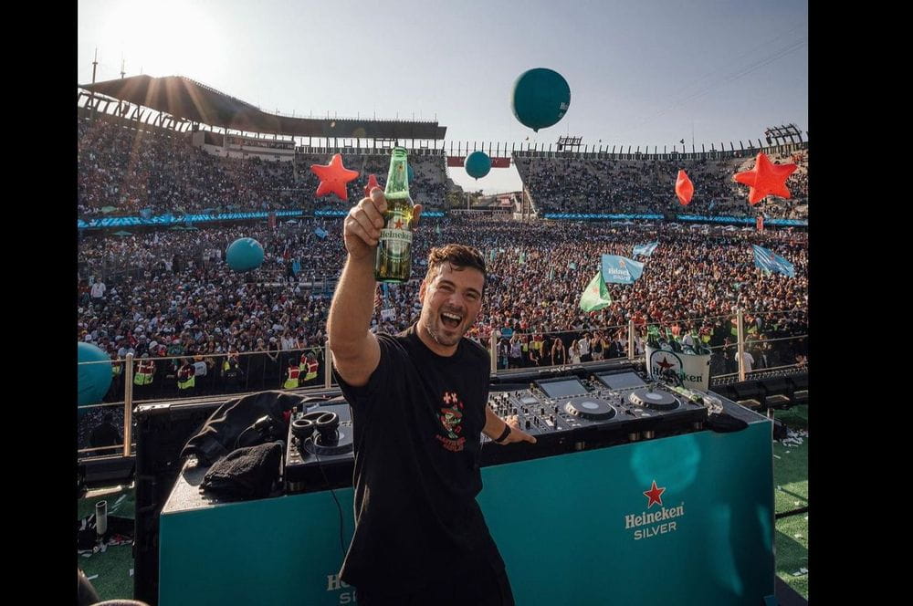 Martin Garrix - Tomado de: https://www.facebook.com/martin.garrix/photos_by