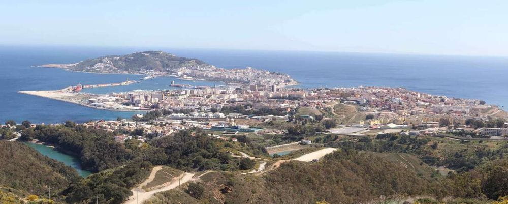 Ceuta: Multitudinario despliegue policial marroquí frustra un salto masivo a la valla