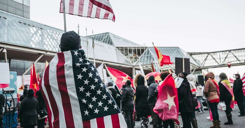 Continúan protestas y bloqueos en Colombia por paro nacional de campesinos