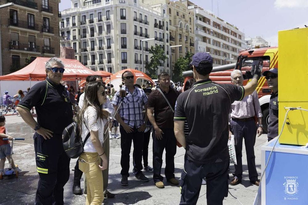 Dos mujeres heridas en explosión de vivienda en Madrid