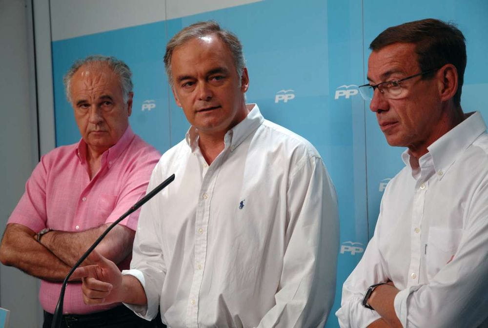 El PP: De defensor de la censura a adalid de la libertad de prensa