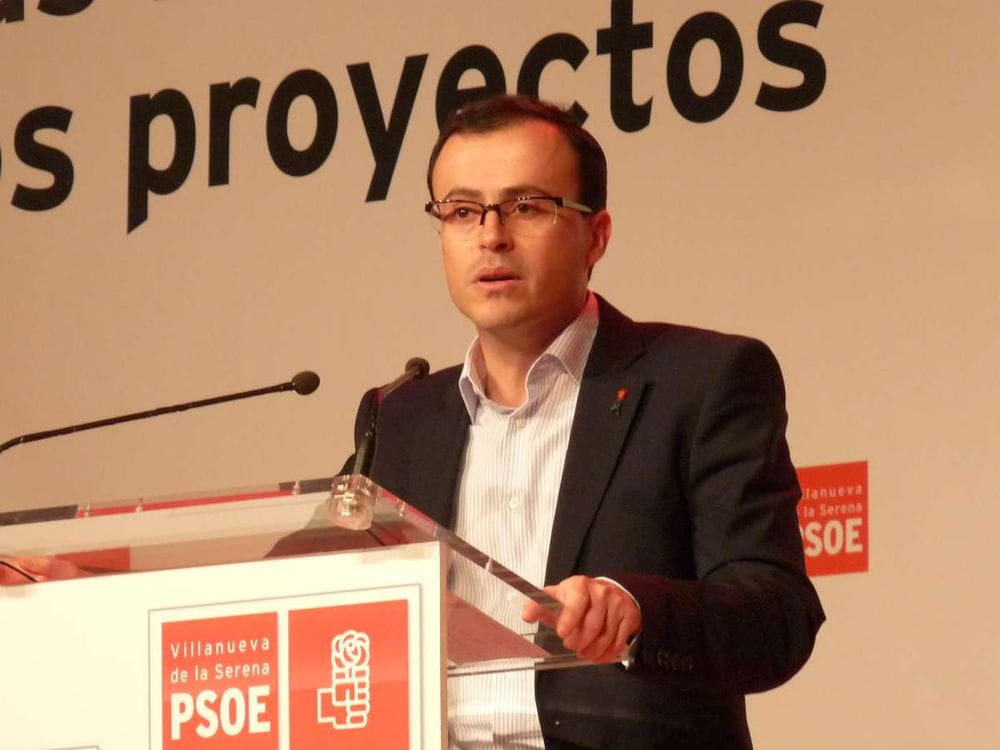 El PSOE muestra sus dudas sobre el acuerdo entre el PSC y ERC para investir a Illa en la presidencia de la Generalitat