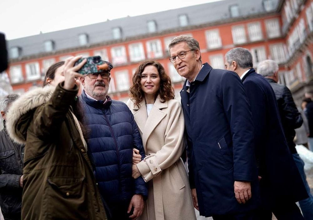 Feijóo intenta pasar página mientras Ayuso desdeña la relación del PP con el Gobierno