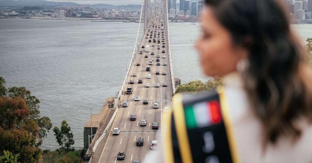 Imprudencia vial en Medellín: Motociclistas protagonizan fuerte discusión